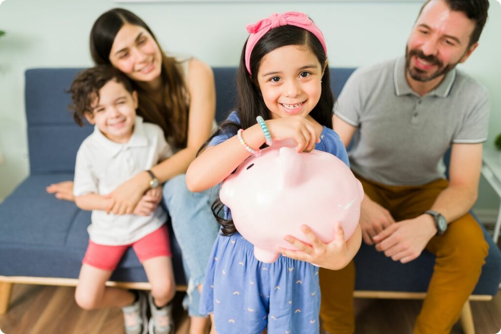 famille qui épargne avec l'assurance vie