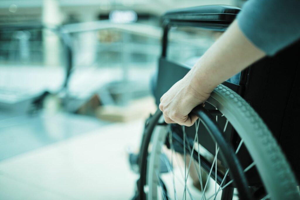 homme clé en invalidité